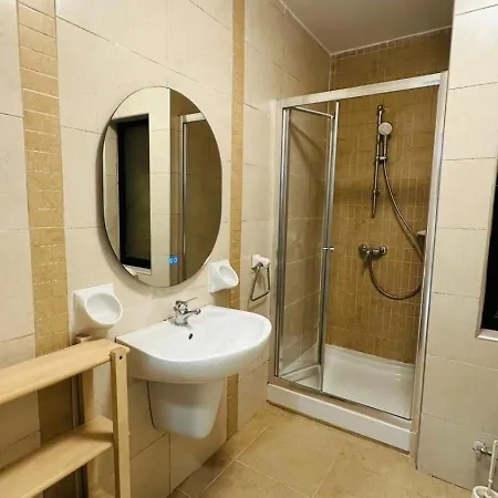 Modern 2br In Near Skate Park Apartament *