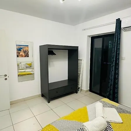 Apartament Modern 2br In Near Skate Park